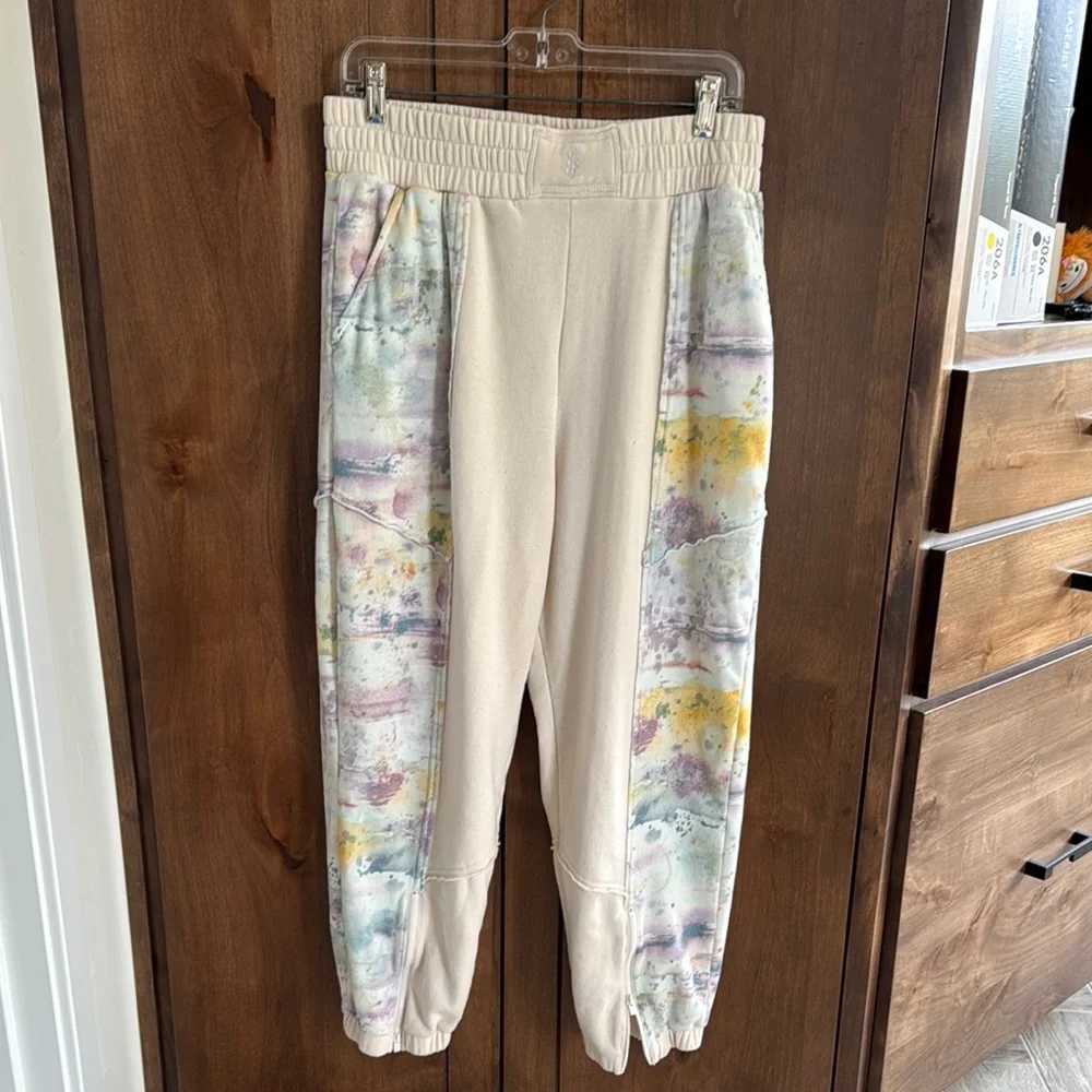 Free People Cream Sweat Pants with Elastic Waistband and Front Pockets - Picture 1 of 5